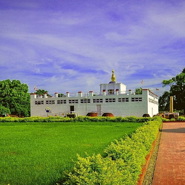 ashoka pillar is located at sarnath mandir ashoka's pillar sarnath location places to visit in sarnath